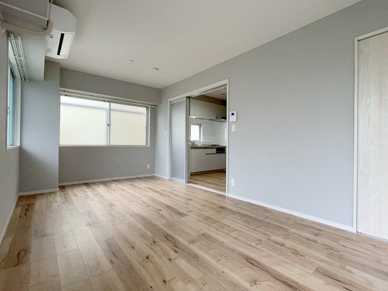 居室・リビング　★10帖の洋室★