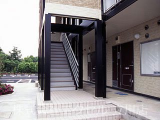 エントランス　建物入り口です。