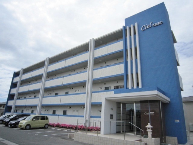 建物外観　シエルオカモト