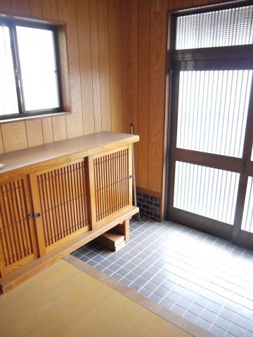 玄関　明るい玄関です