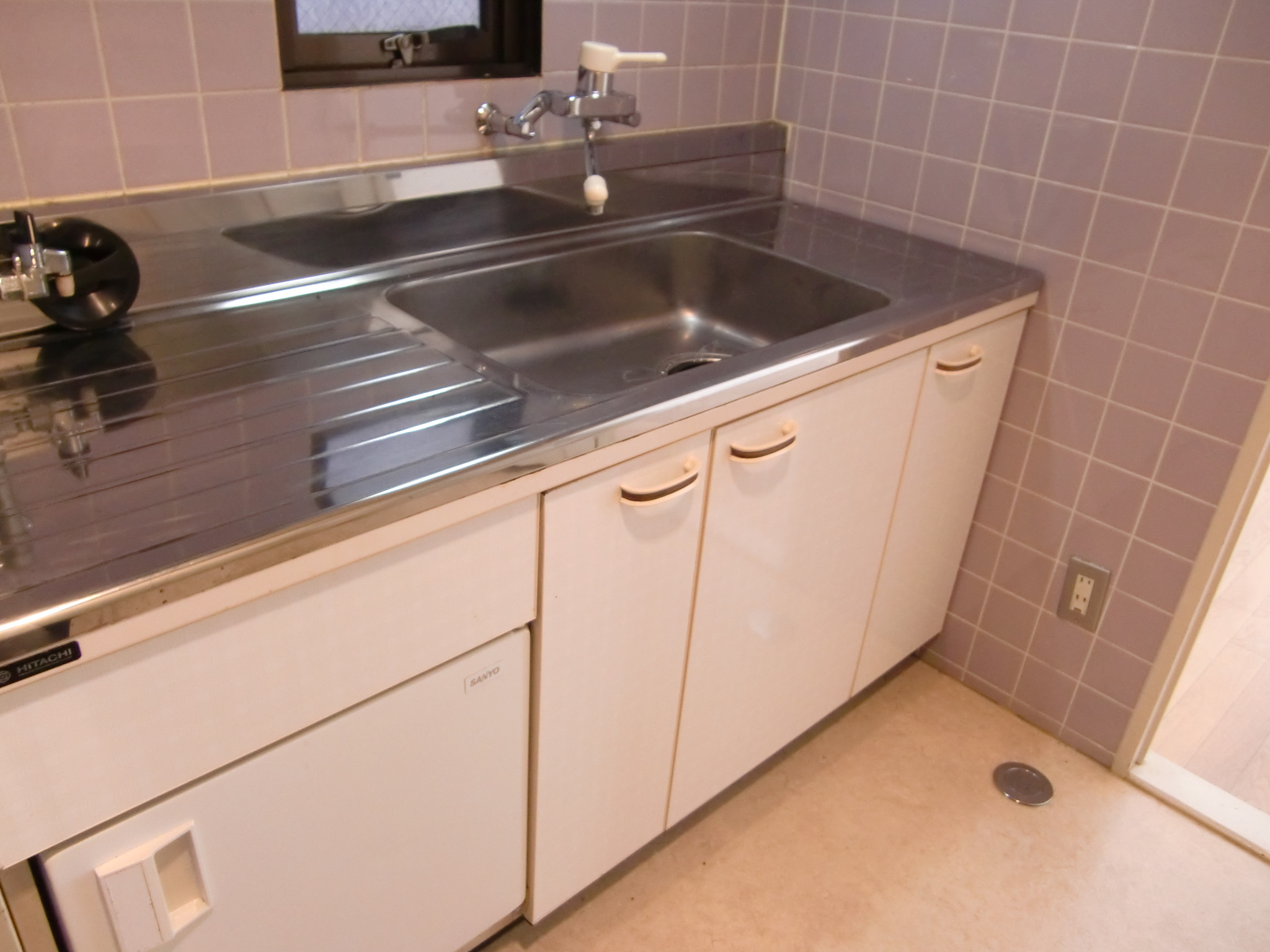 キッチン　※写真は別のお部屋です。現況を優先させて頂きます。