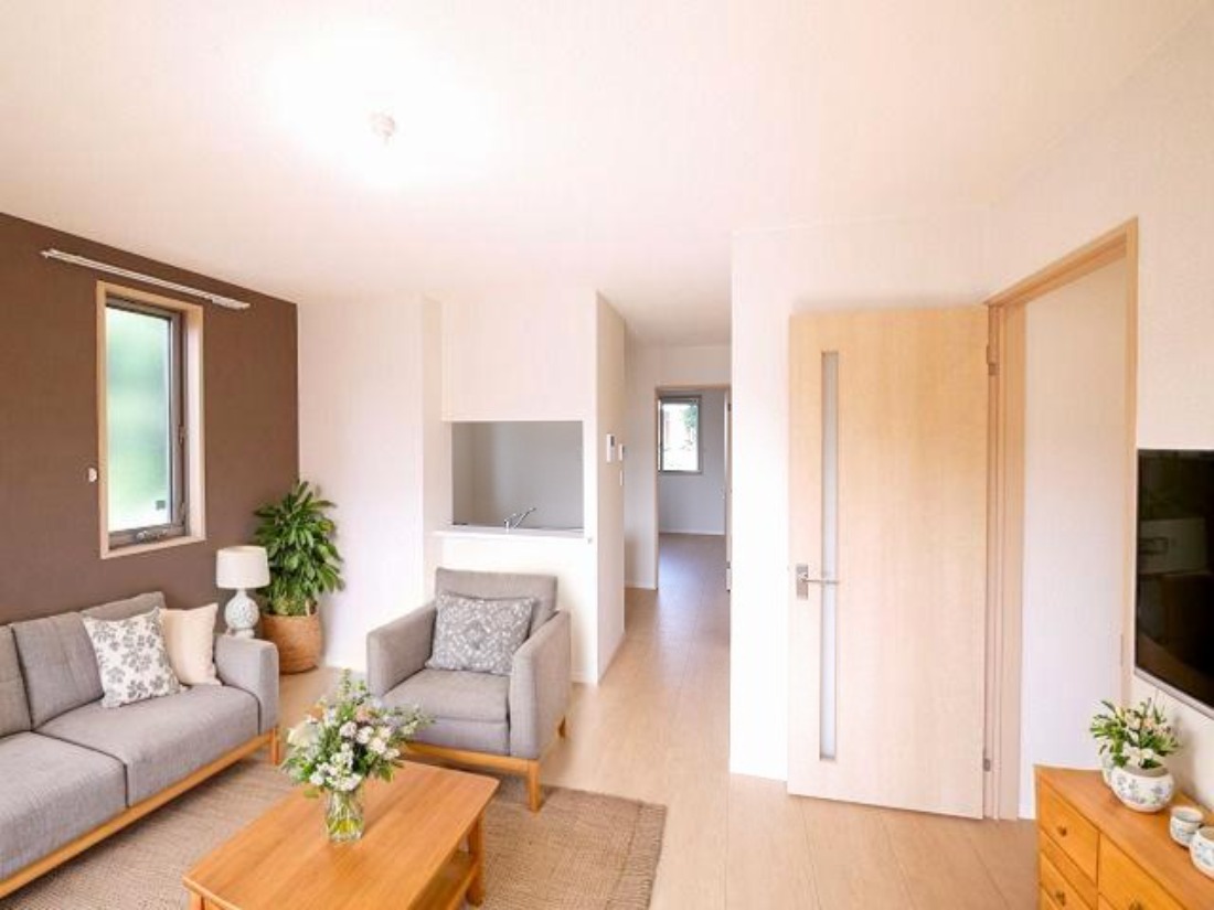 居室・リビング　CGで家具等を配置したもので家具等は含まれません