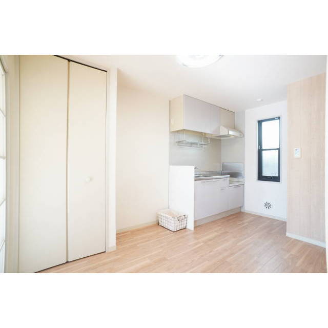 その他部屋・スペース　窓のあるダイニングスペース♪