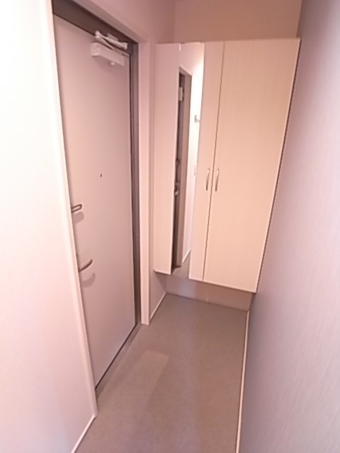 玄関　明るい玄関です