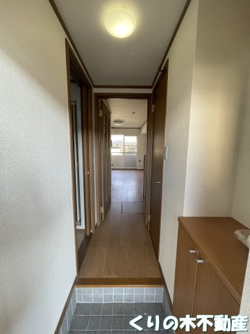 玄関　シンプルで使いやすい玄関です