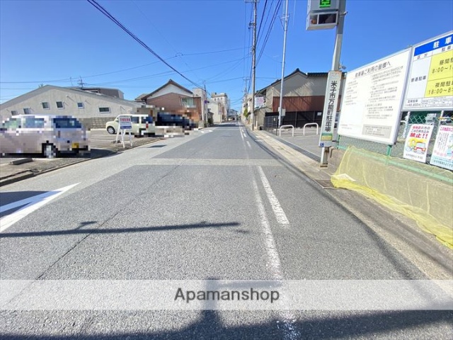 その他　前面道路（その他）まで0m