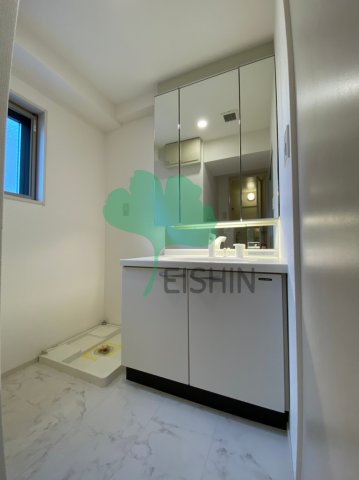 洗面設備　シンプルで使いやすい洗面台です！