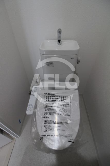 トイレ　エグゼ天王寺II　温水洗浄便座