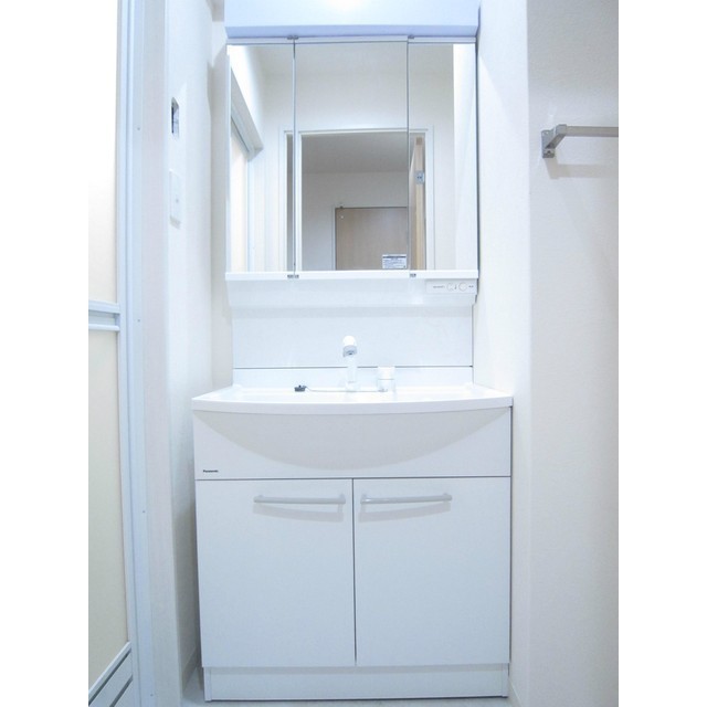 洗面設備　ミラーキャビネット3面鏡♪