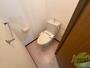 トイレ　こちらはトイレです。清潔感があり、安心して使用できます。