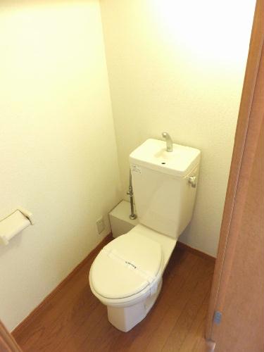 トイレ　清潔で明るいトイレ♪