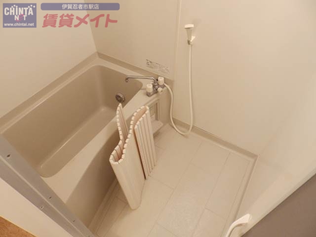 バス・シャワールーム　別部屋参考写真となります。