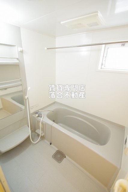 バス・シャワールーム　広々としたお風呂