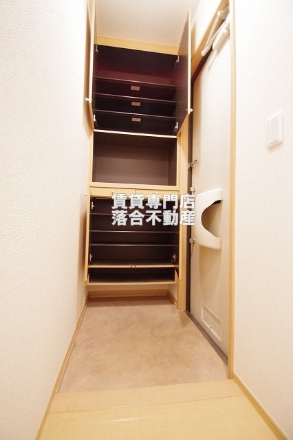 玄関　たっぷり入るシューズ収納♪