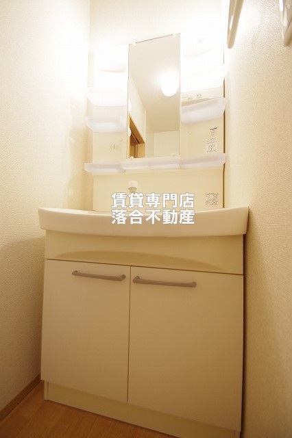 洗面設備　使いやすい独立洗面台