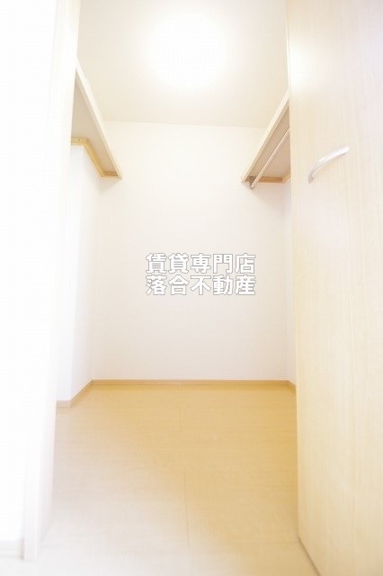 収納　便利なウォークインクローゼット♪