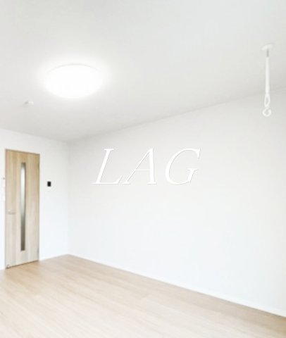 居室・リビング　洋室のお部屋です。（同仕様です。）