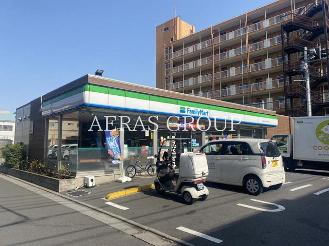 コンビニ　ファミリーマート 練馬上石神井四丁目店（コンビニ）まで71m