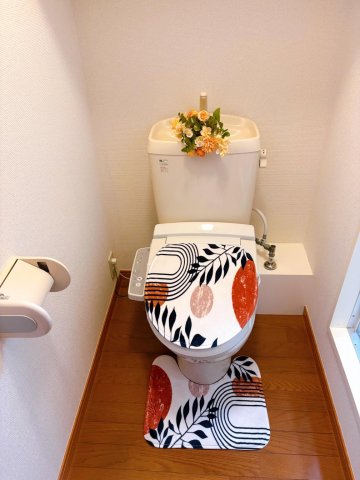 トイレ　ウォッシュレット付きで便利・清潔！