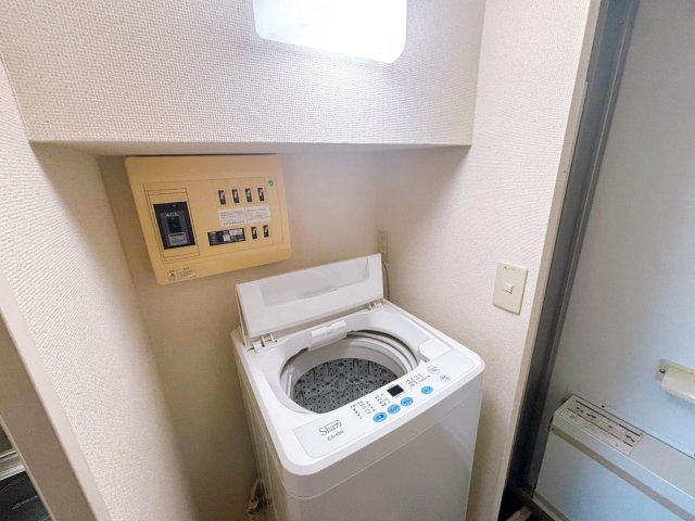 その他設備　室内洗濯機置き場あり！しかも洗濯機つき！
