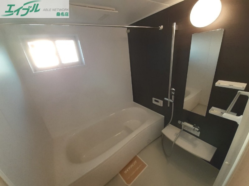 バス・シャワールーム　同型参考写真