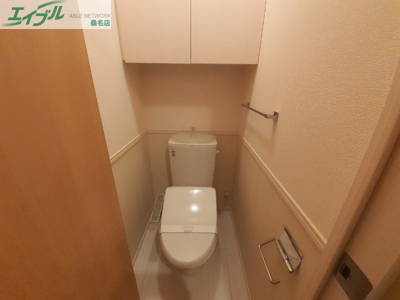 トイレ　同型参考写真