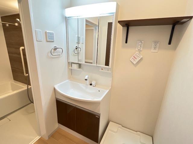 洗面設備　参考写真