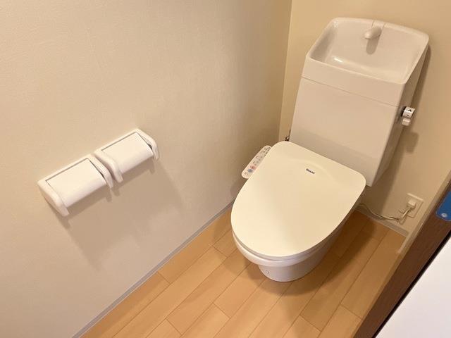 トイレ　参考写真