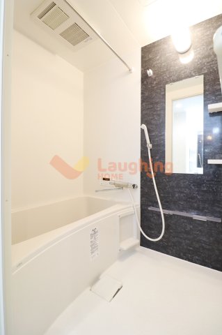 バス・シャワールーム　ゆったり過ごせるお風呂です