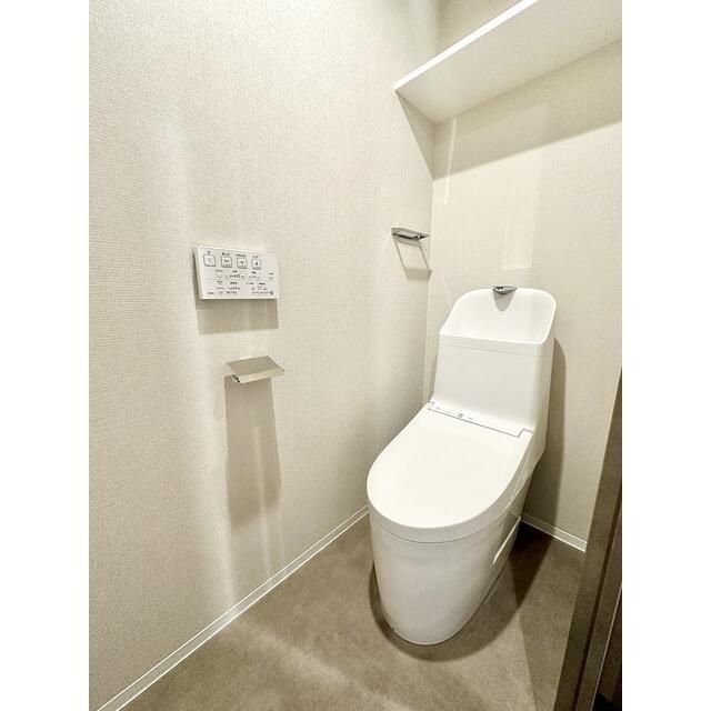 トイレ　落ち着いたトイレです