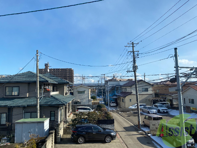 眺望　こちらが眺望になります。閑静な住宅街ですね。