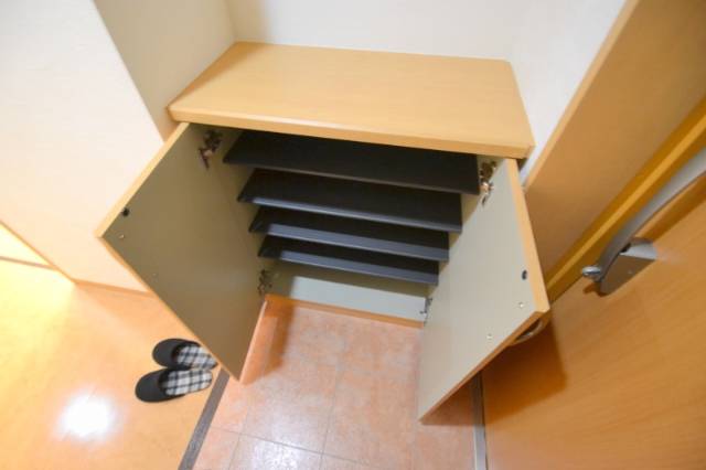 玄関　シューズボックス