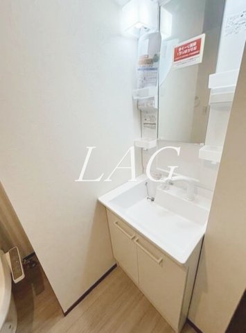 洗面設備　独立洗面台です。（同一仕様）