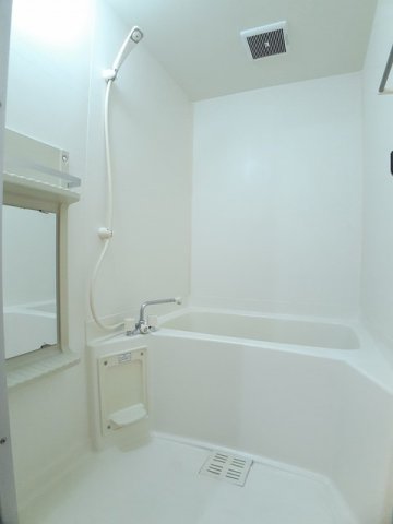 バス・シャワールーム　日々の暮らしに欠かせないお風呂です