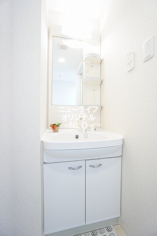洗面設備　洗髪洗面台☆　※小物は撮影用備品です。