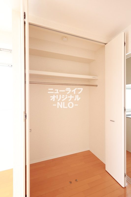 収納　天井高を活かしたハンガーパイプ付きクローゼット☆