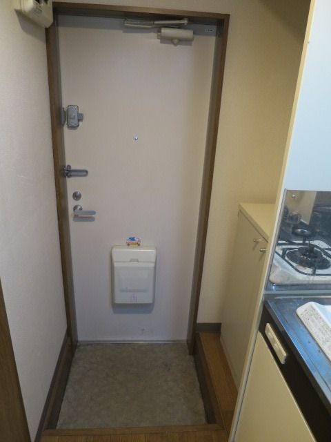 玄関　シューズボックス完備