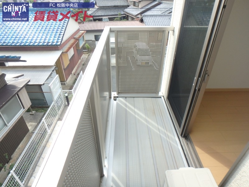バルコニー　同物件別室反転写真