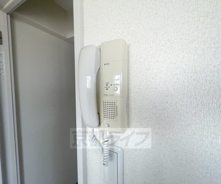 玄関　４０７号室写真です