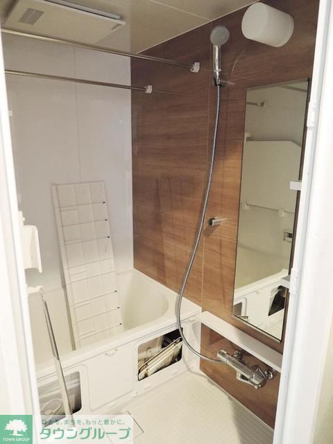 バス・シャワールーム　※写真は同タイプ住戸です。