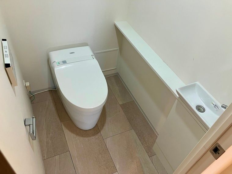 トイレ　落ち着いたトイレです