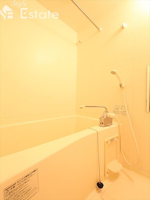 バス・シャワールーム　バスルーム