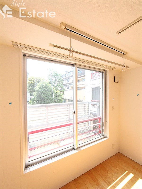 バルコニー　採光窓