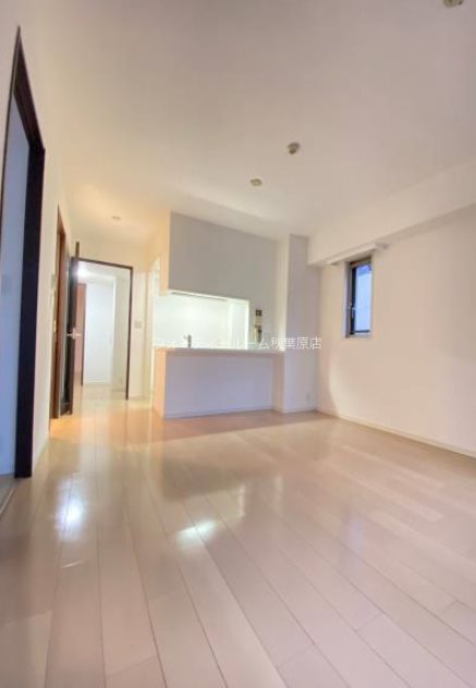 居室・リビング　★《見学予約受付中》当店では契約金がクレジット決済可能です★