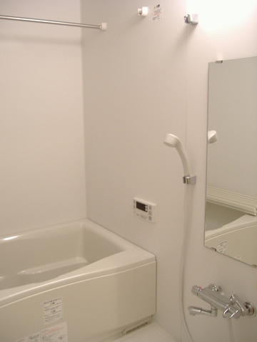 バス・シャワールーム　浴室乾燥機付で便利なお風呂！