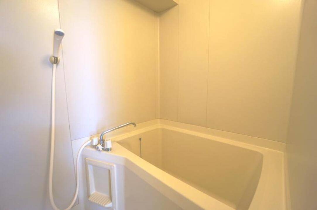 バス・シャワールーム　浴室