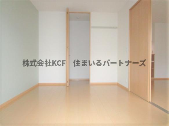 その他部屋・スペース　広くて明るい寝室