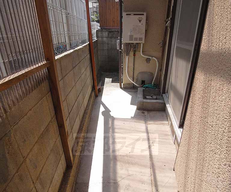 バルコニー　室外洗濯機設置可！