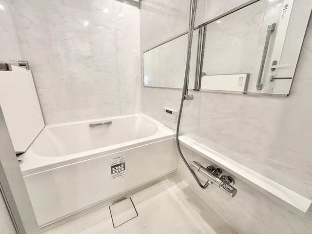 バス・シャワールーム　追焚機能、浴室暖房乾燥機