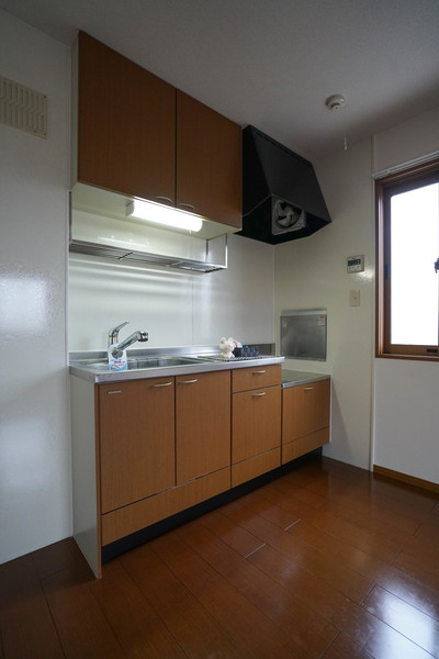 キッチン　同じ建物の別のお部屋